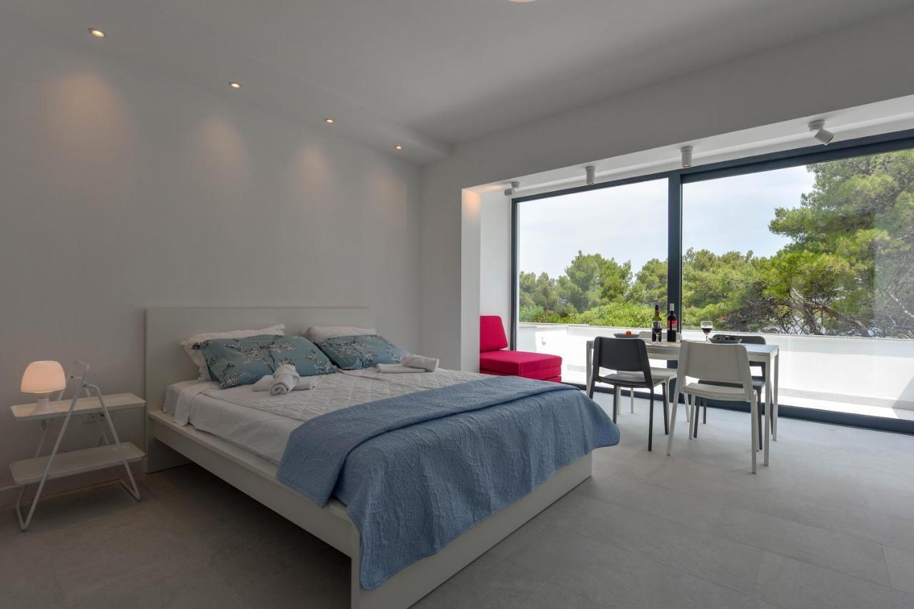 Lazaneo Seafront Apartments, 젤사 외부 사진