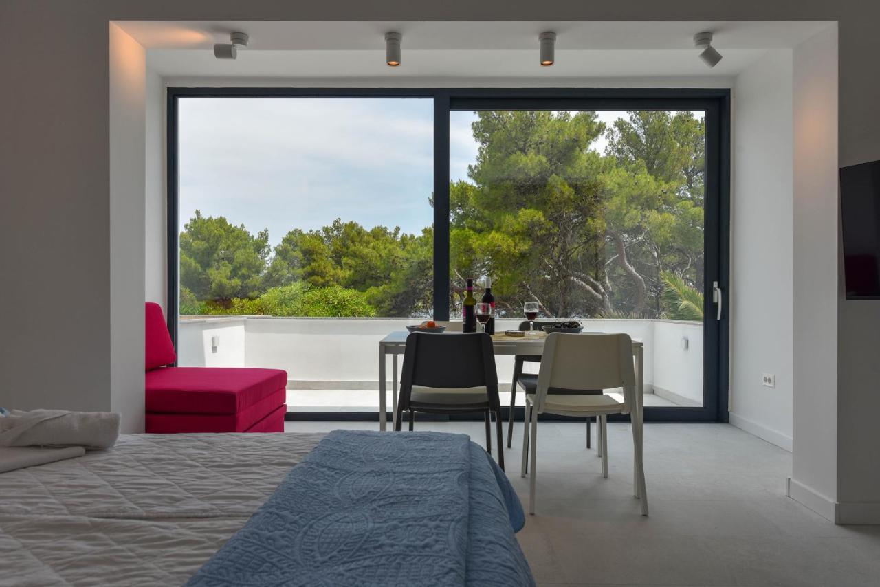 Lazaneo Seafront Apartments, 젤사 외부 사진